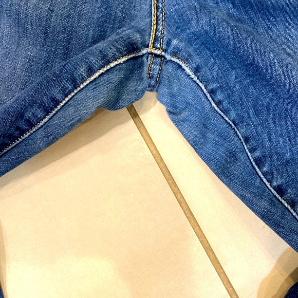 Levi’s  311 Shaping Skinny Jeans Size 28 - Picture 6 of 9